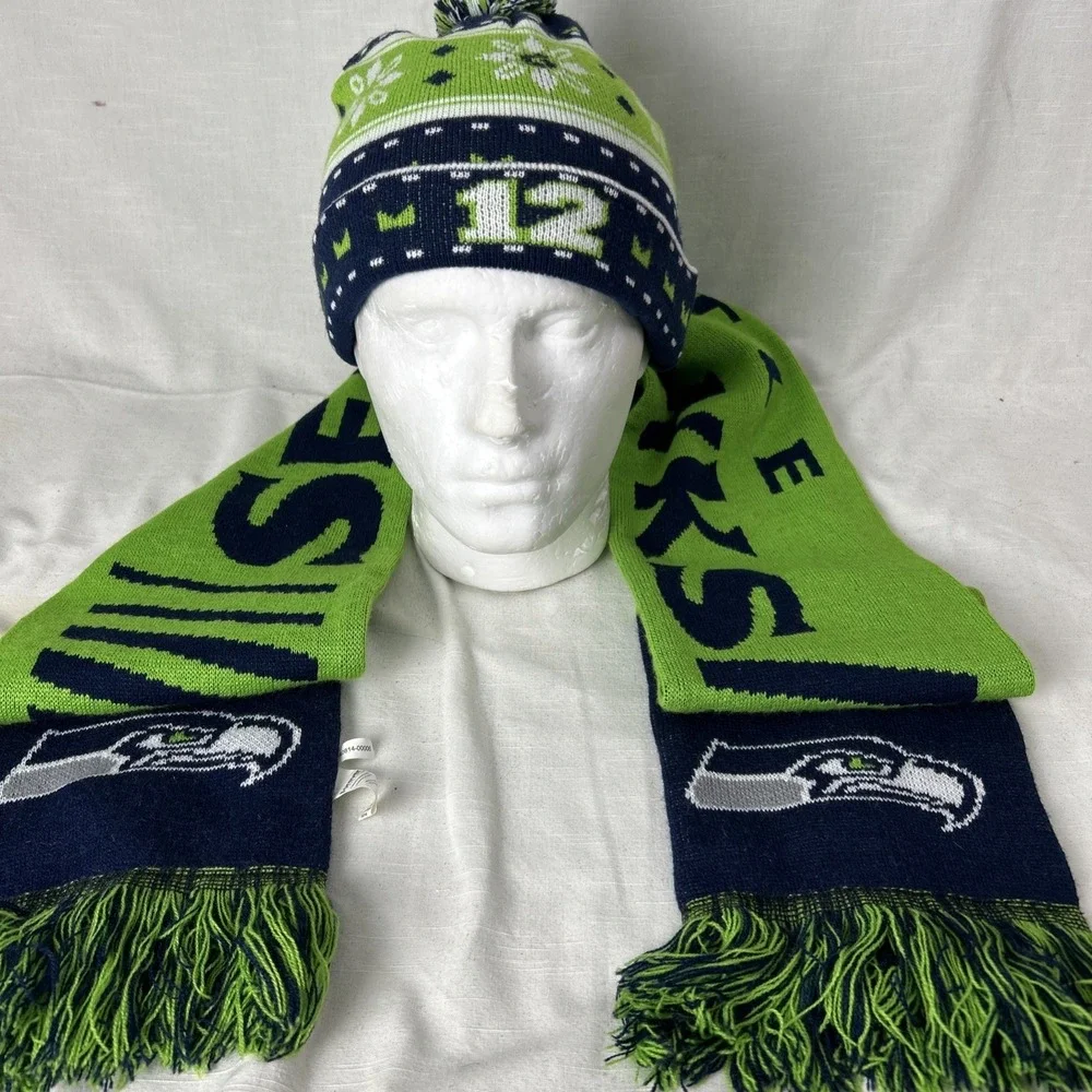 Officially Licensed FOCO NFL Seattle Seahawks Big Logo Knit Beenie Hat & scarf